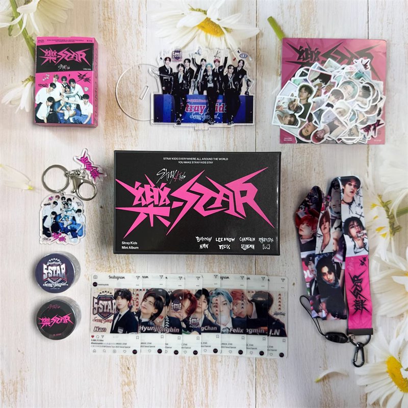 Stray Kids 樂-STAR (Rockstar) Box
