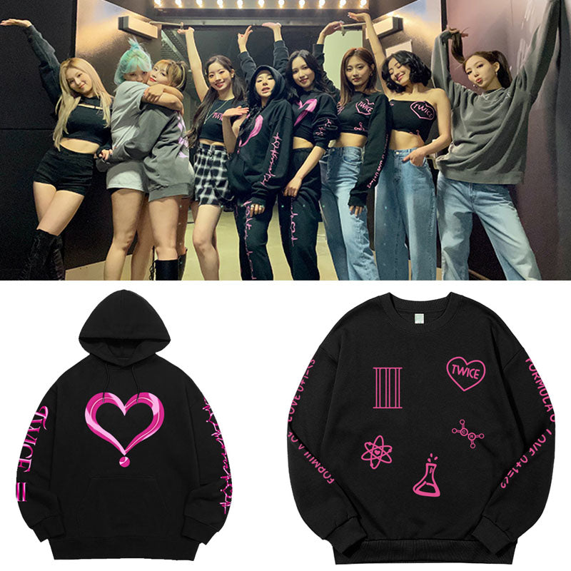 Twice 4th World Tour III hotsell Peach Crewneck (Medium)