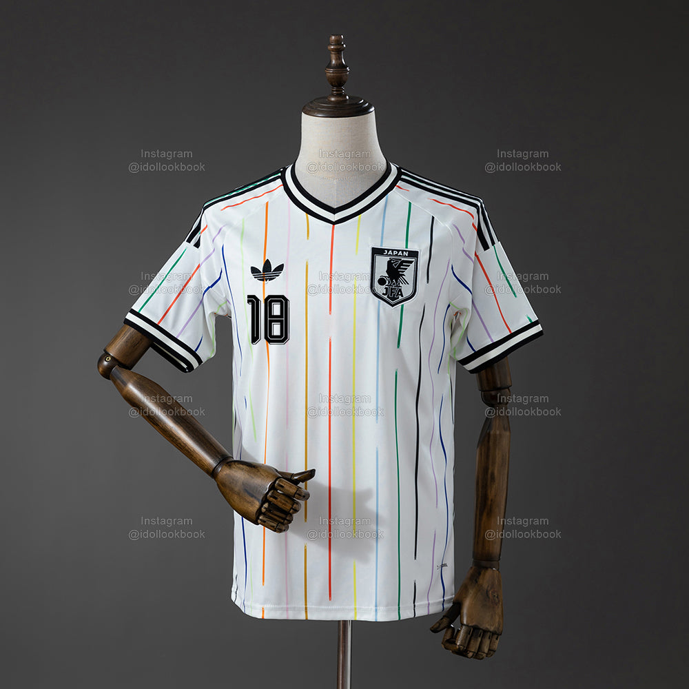 Le Sserafim Japan Soccer Jersey // White – idollookbook