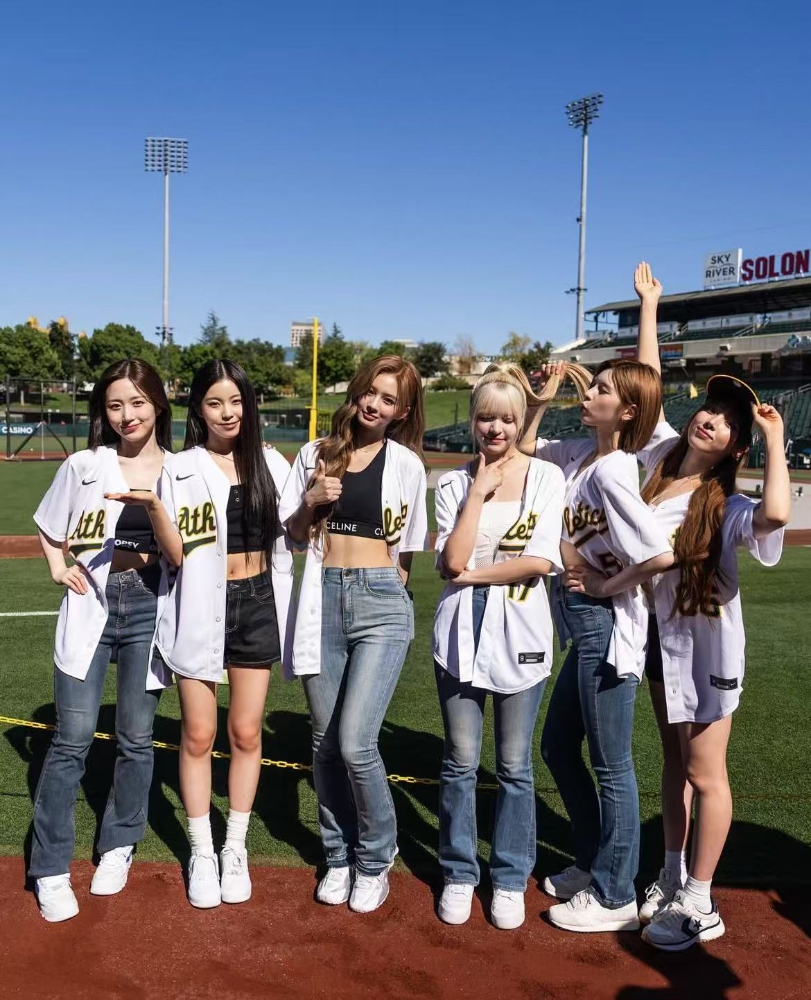 NMIXX Oakland Athletics Baseball Jersey – idollookbook