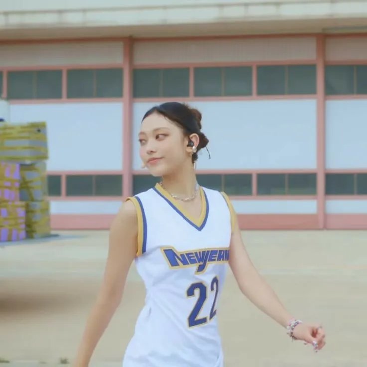 NewJeans Haerin Basketball Jersey