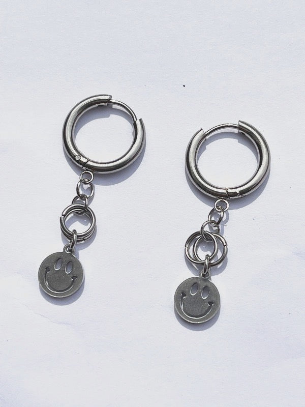 Stray Kids Hyunjin Smiley Earrings