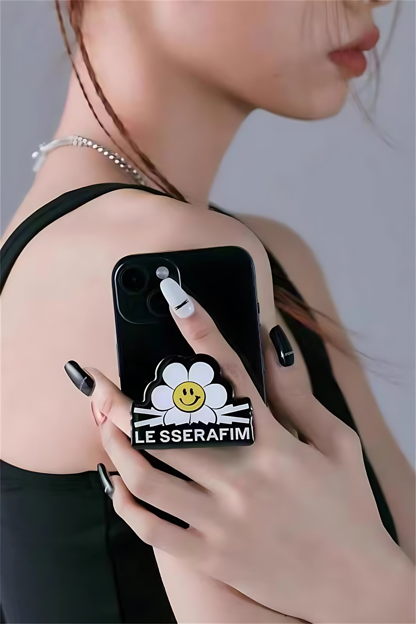 Le Sserafim Popsocket Phone Grip