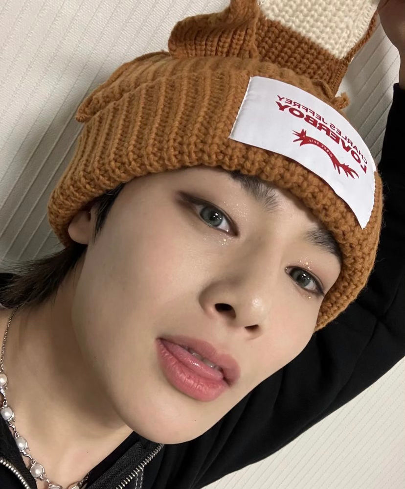 Stray Kids Chunky Knit Fox Beanie – idollookbook Stray Kids Chunky Knit Fox Beanie – idollookbook