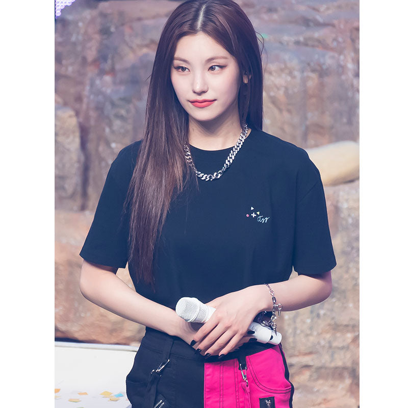 Itzy Adventure of Itzy Midzy Master Concert Cropped T-Shirt