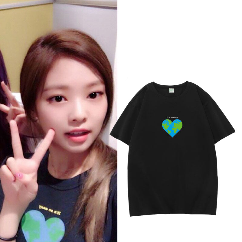 Blackpink It's So Easy Heart World T-Shirt