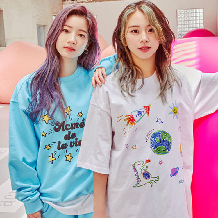 Twice Earth Space V Drawing T-Shirt