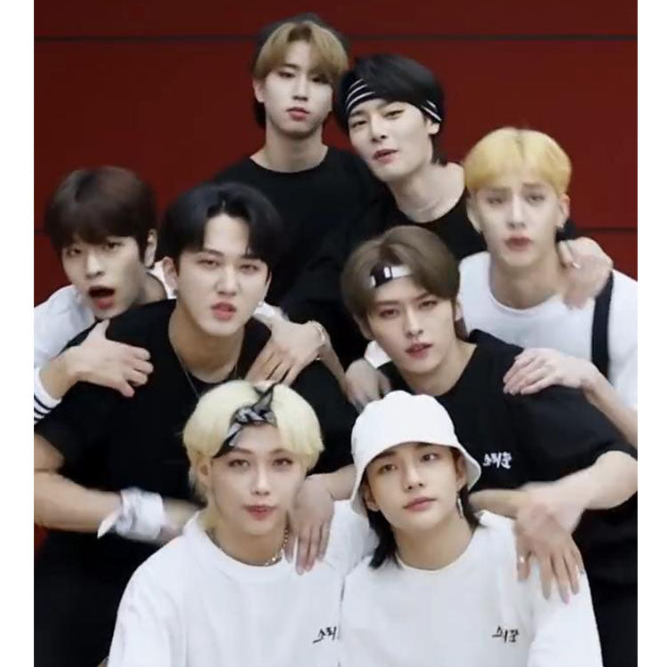 Stray Kids No Easy T-Shirt